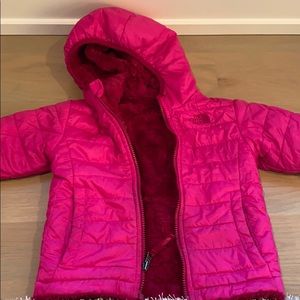Girls 3T North Face reversible hooded jacket pink